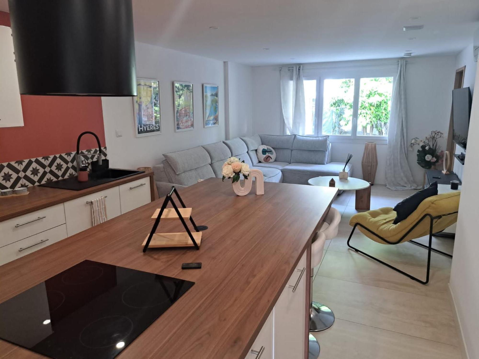 Magnifique Appartement 2 Chambres Avec 50 M2 De Jardin Privatif 拉克罗 外观 照片
