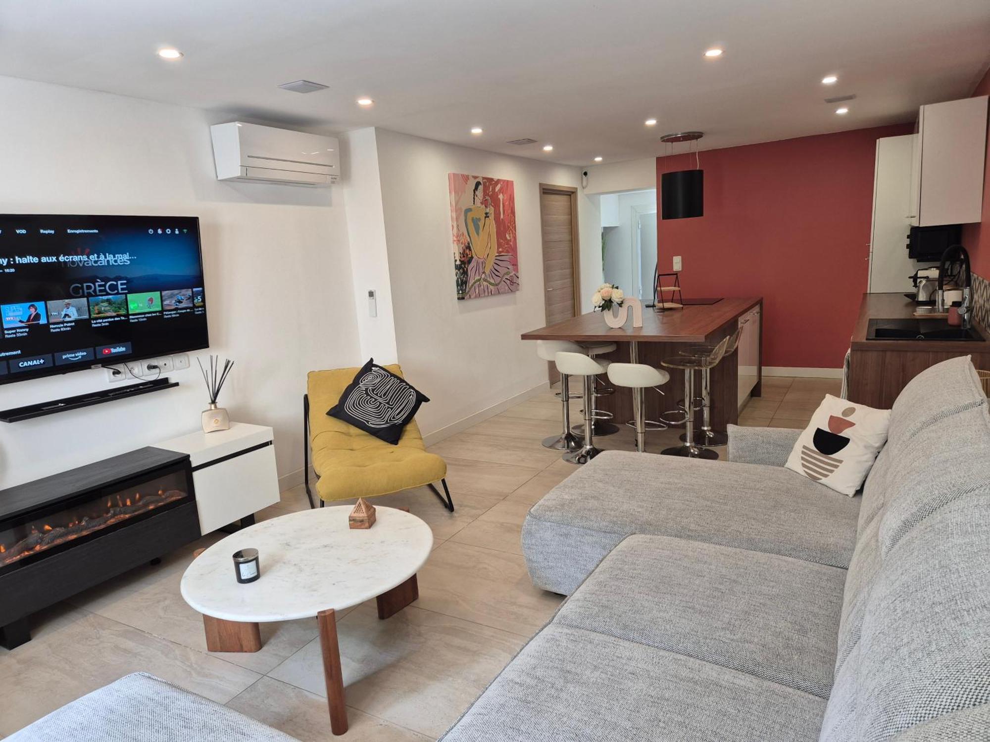 Magnifique Appartement 2 Chambres Avec 50 M2 De Jardin Privatif 拉克罗 外观 照片